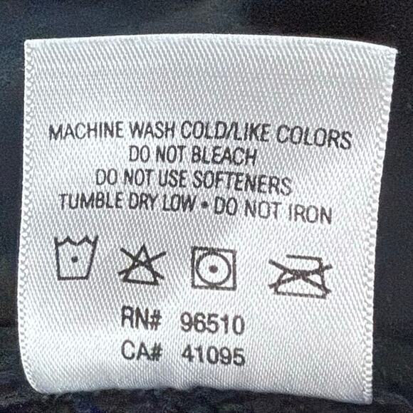 Under Armour Hooded Sweatshirt Pullover Hoodie Women's Size Small Black - Picture 6 of 8